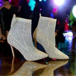 Women’s Rhinestone Booties Loaded With Sparkle By Id Required Size 7 1/2 Zaira